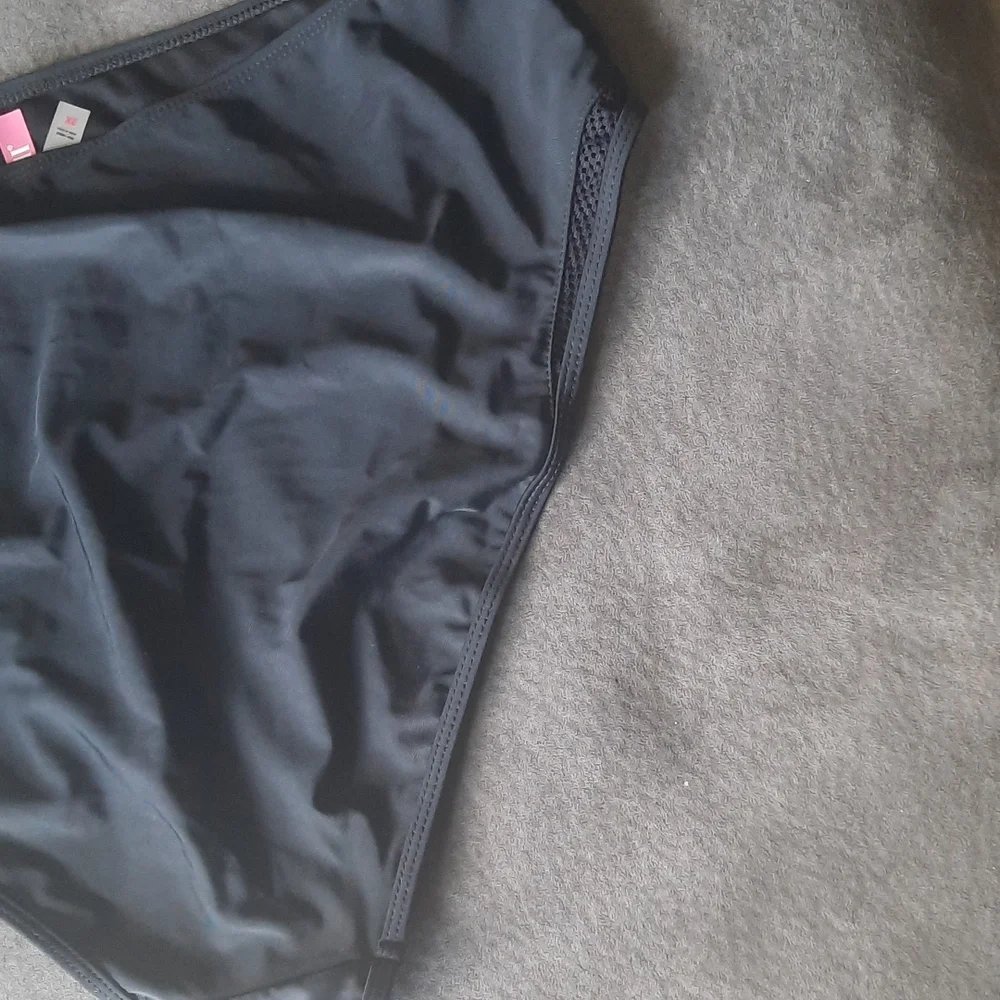 2 piece highwasted swim suit - Picture 7 of 9